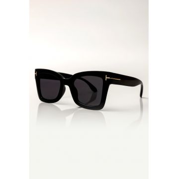 Ochelari de soare cat-eye cu detalii contrastante