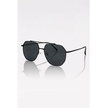 Ochelari de soare cu lentile polarizate si aspect metalizat