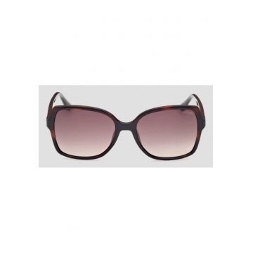 Ochelari de soare cu forma patrata Ochelari de soare cu forma patrata