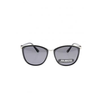 Ochelari de soare eleganti cu rama neagra si detalii metalice