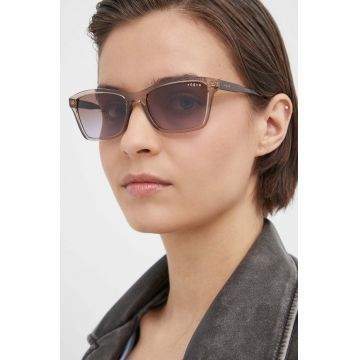 VOGUE ochelari de soare femei, culoarea bej, 0VO5551S